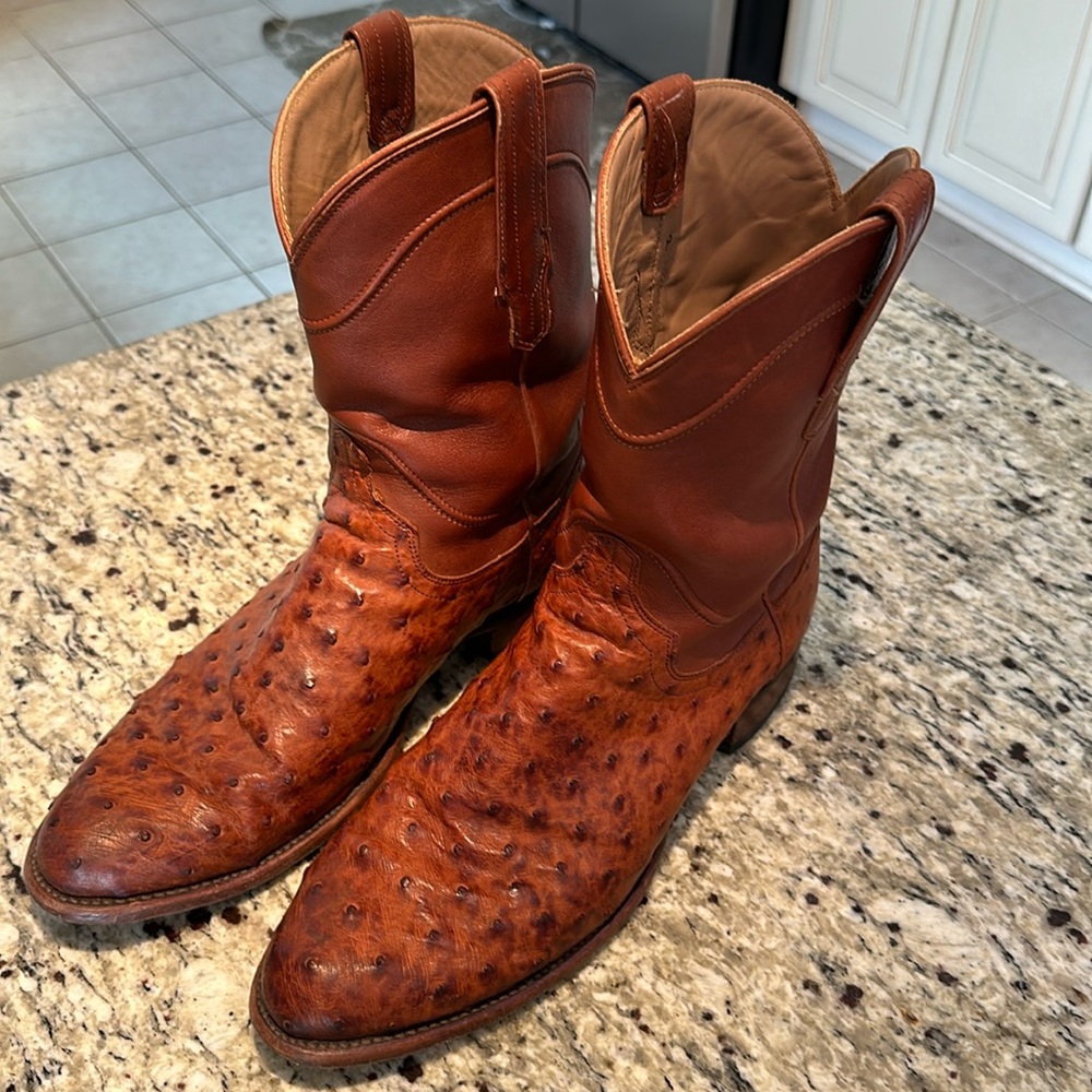 Tecovas “the duke” size 13d full quill ostrich